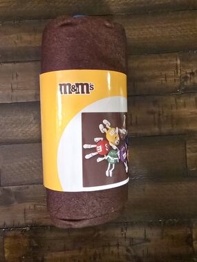 M&M Fleece Blanket Brown 50"x60" NWT